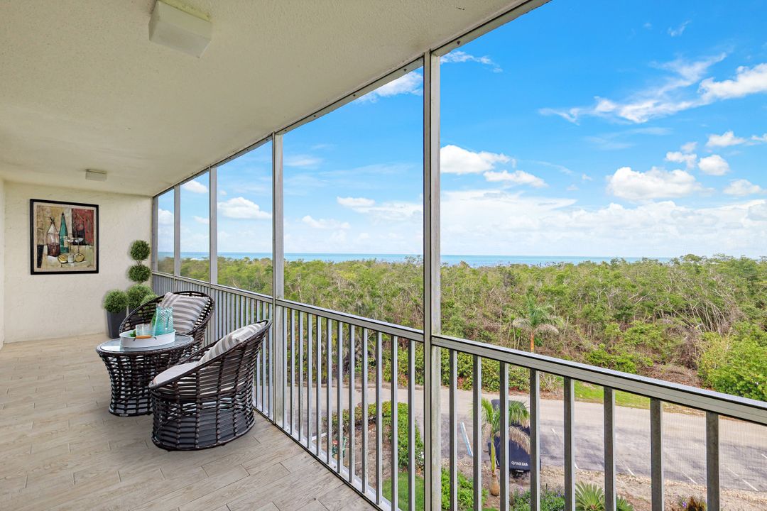 5 Bluebill Ave APT 506, Naples, FL 34108