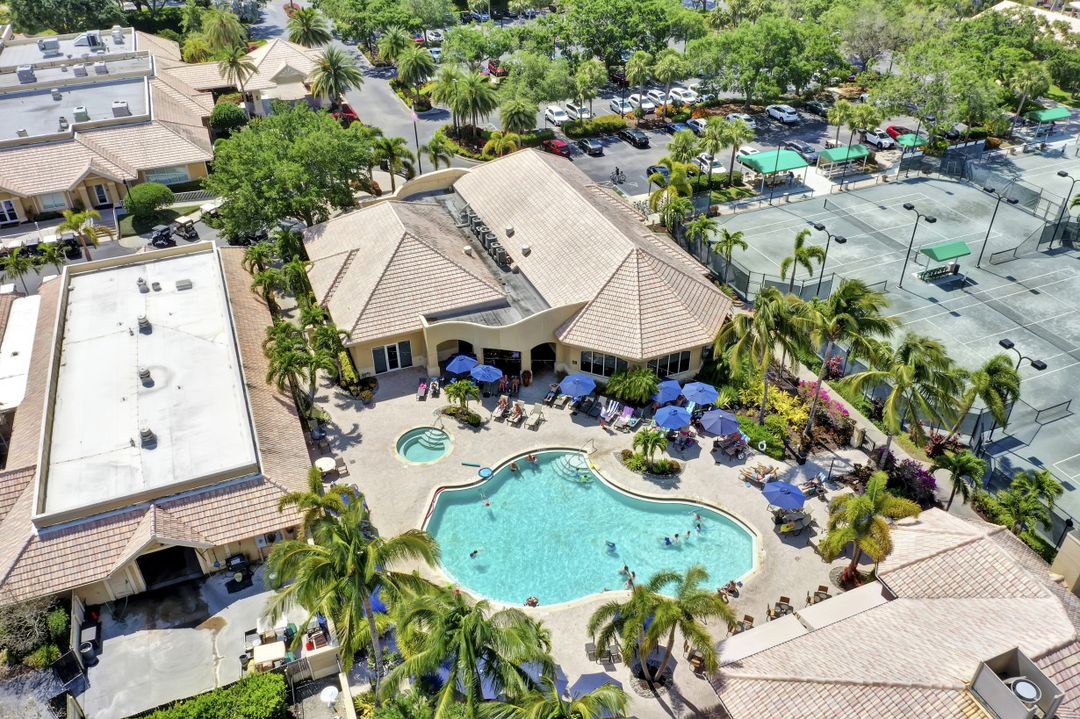 28080 Cavendish Ct #2004, Bonita Springs, FL 34135