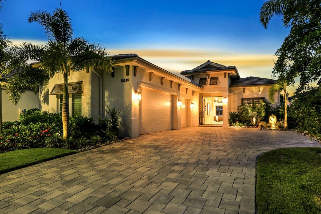10530 Via Torino Way, Miromar Lakes, FL 33913