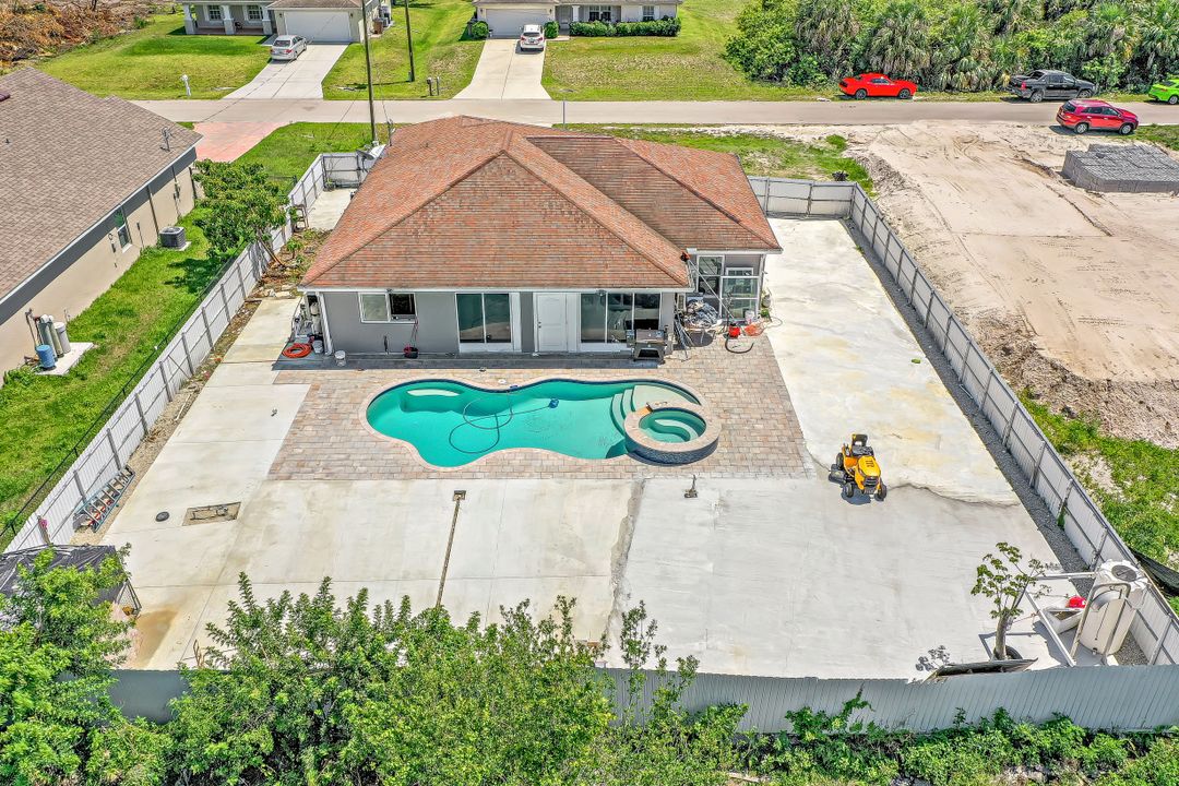 2906 15th St SW, Lehigh Acres, FL 33976