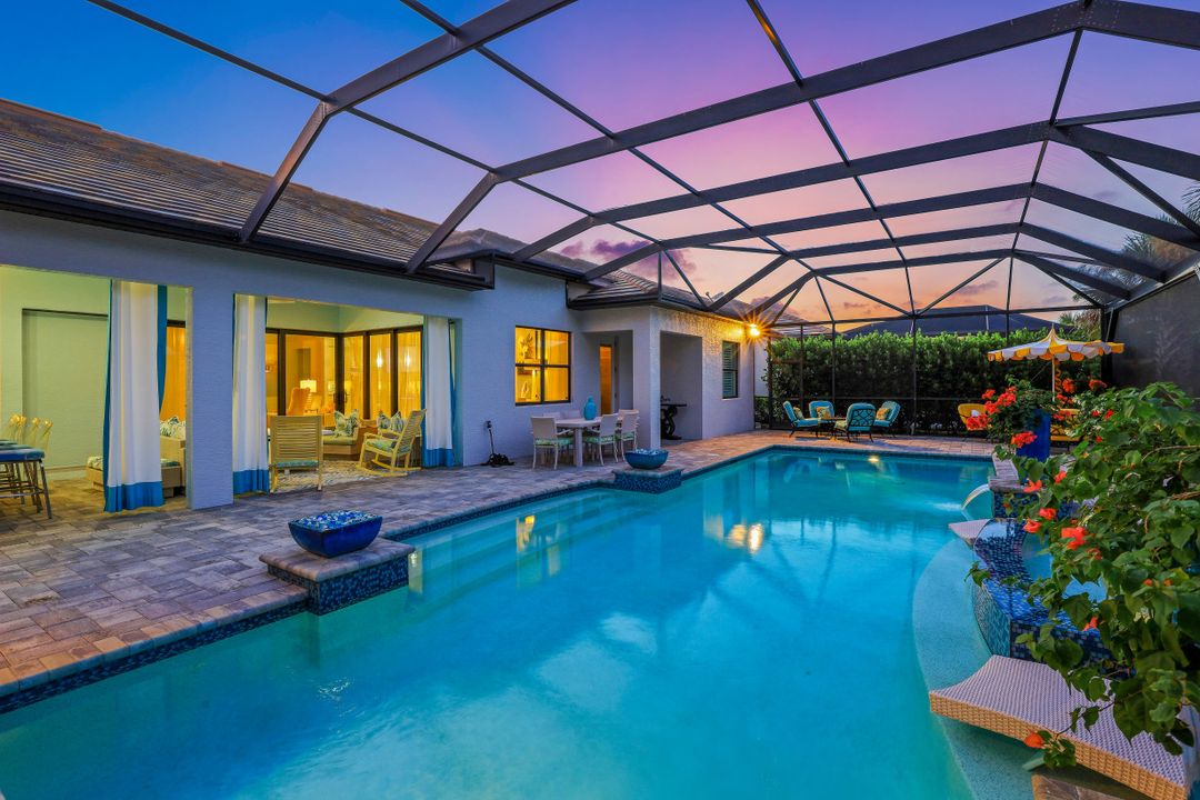 16284 Camden Lakes Cir, Naples, FL 34110