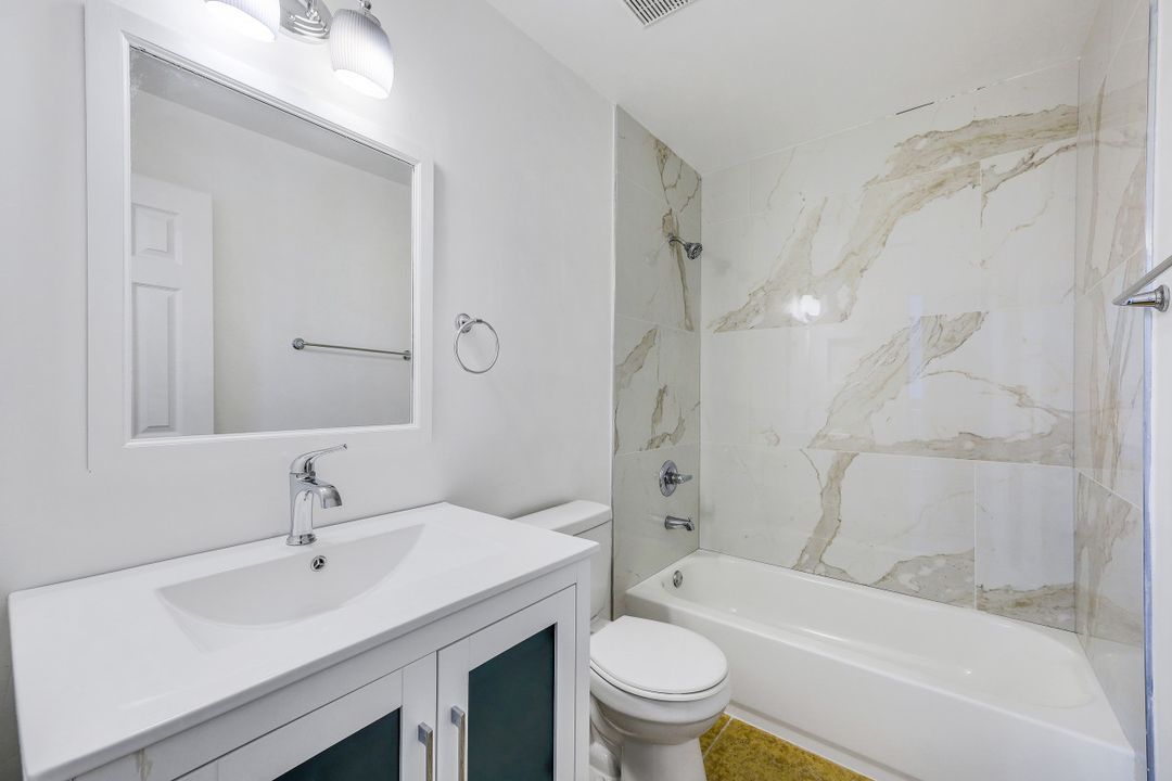 2760 14th Ave SE, Naples, FL 34117