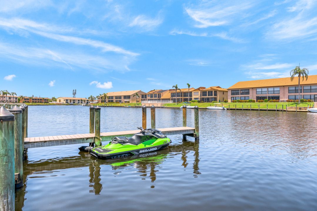 3819 SE 11th Pl, Cape Coral, FL 33904