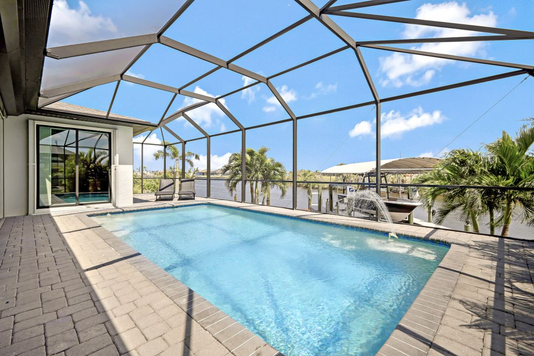 3213 NW 9th St, Cape Coral, FL 33993