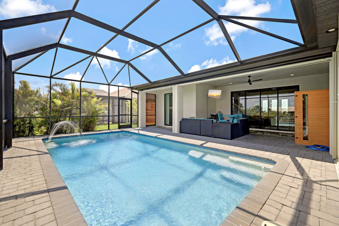 3213 NW 9th St, Cape Coral, FL 33993