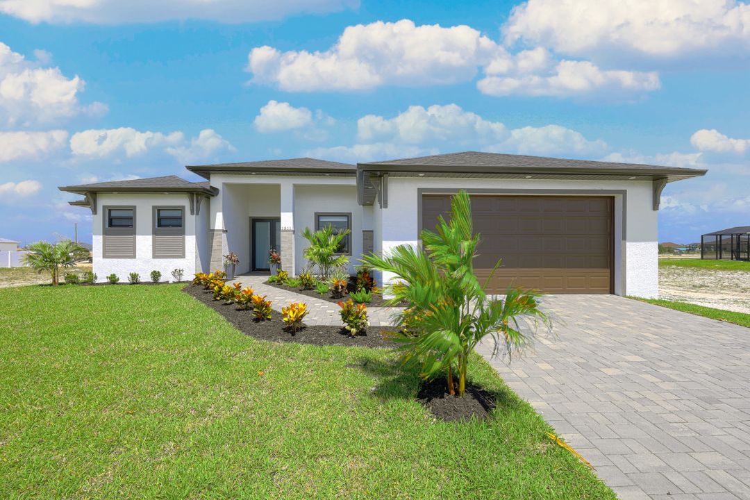 1511 NW 40th Pl, Cape Coral, FL 33993