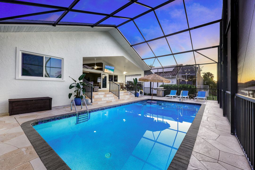 481 Lagoon Ave, Naples, FL 34108