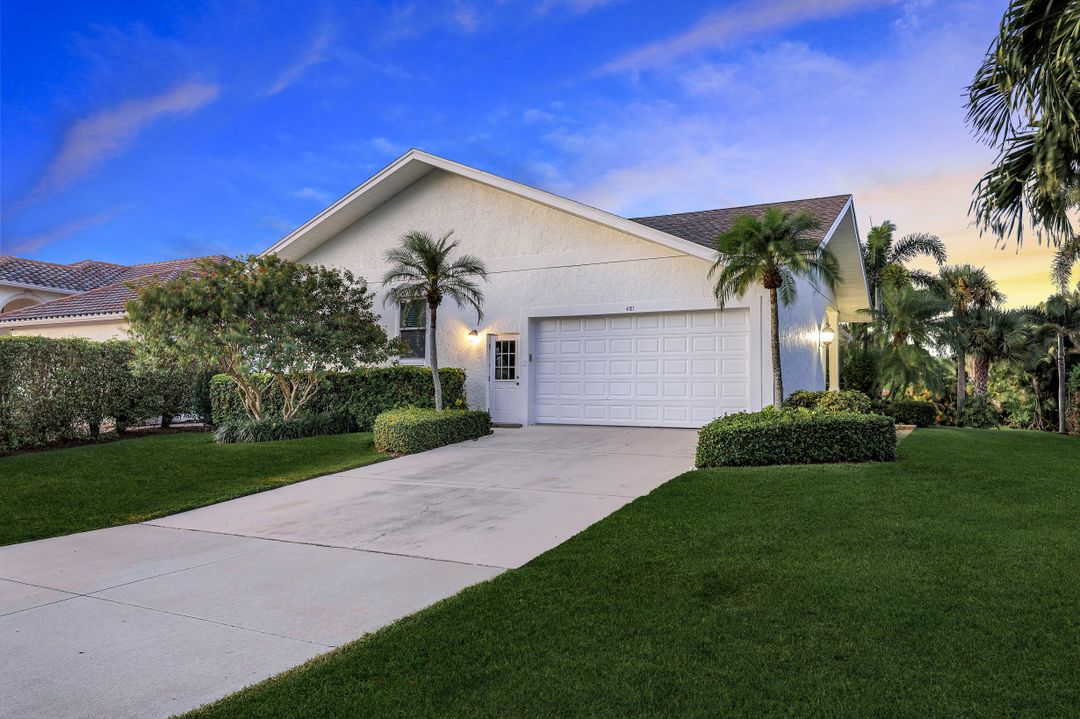 481 Lagoon Ave, Naples, FL 34108