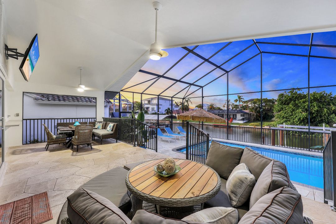 481 Lagoon Ave, Naples, FL 34108