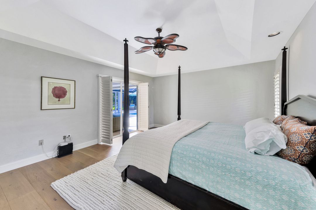 2209 Noble Ct, Naples, FL 34110