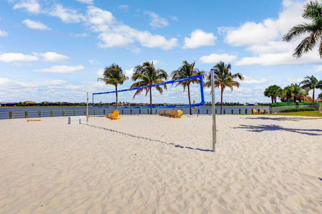 14704 Kelson Cir, Naples, FL 34114