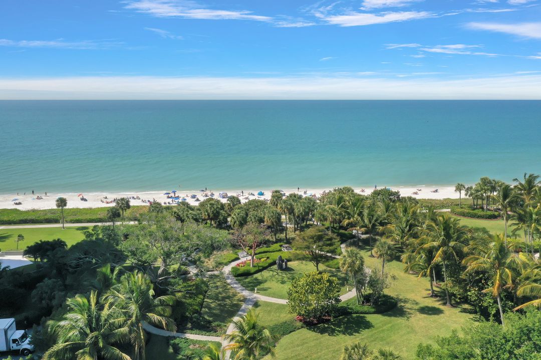 4200 Belair Ln #111, Naples, FL 34103