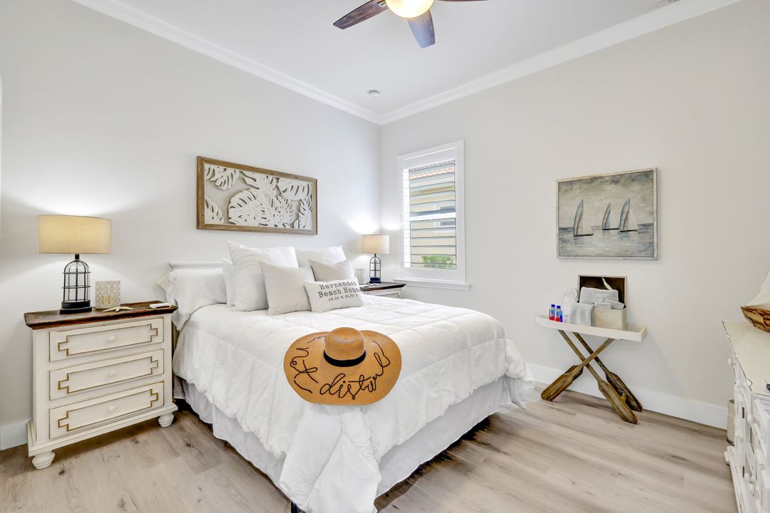 7979 Princeton Dr, Naples, FL 34104