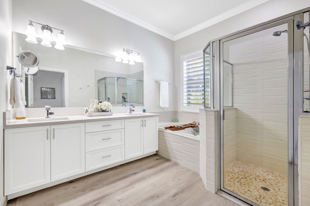 7979 Princeton Dr, Naples, FL 34104