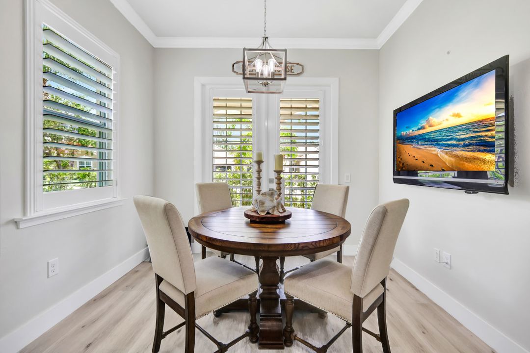 7979 Princeton Dr, Naples, FL 34104