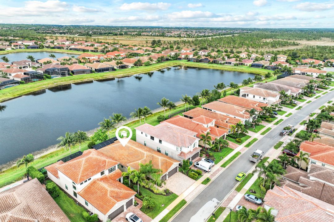 2777 Cinnamon Bay Cir, Naples, FL 34119