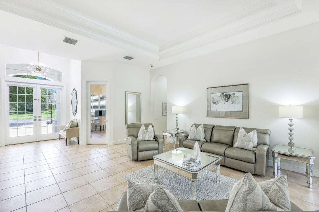 7620 Knightwing Cir, Fort Myers, FL 33912