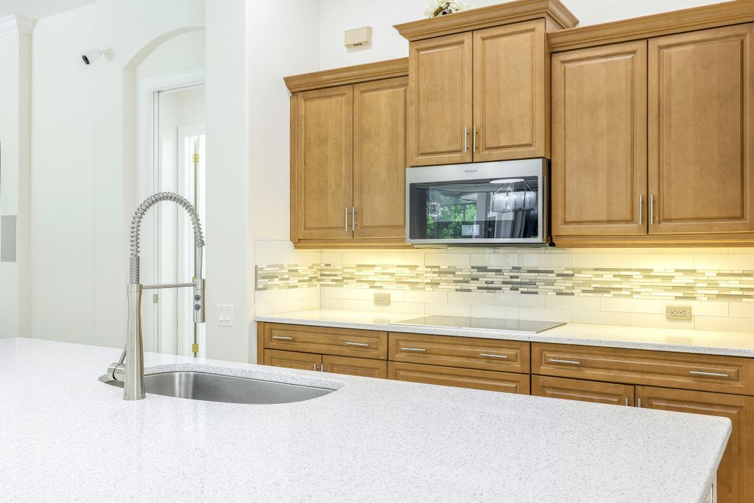 7620 Knightwing Cir, Fort Myers, FL 33912