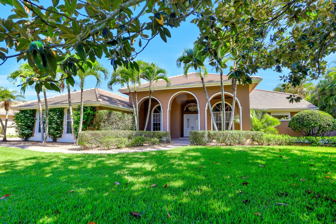 20419 Wildcat Run Dr, Estero, FL 33928