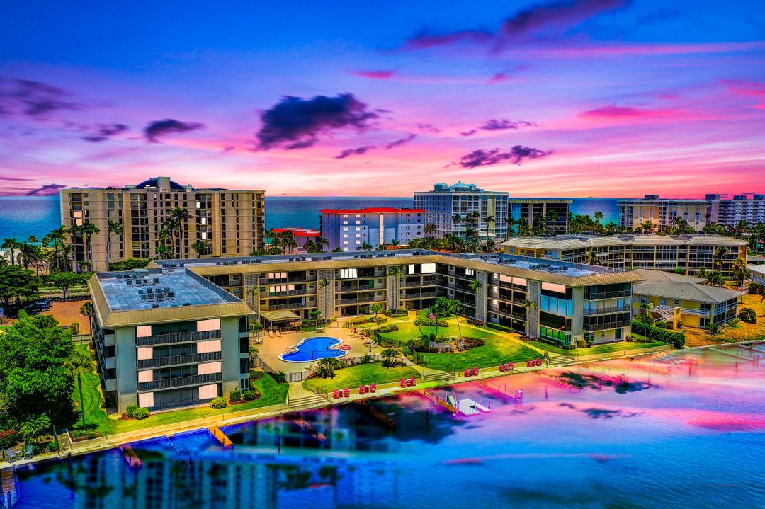 3200 Gulf Shore Blvd N #401, Naples, FL 34103