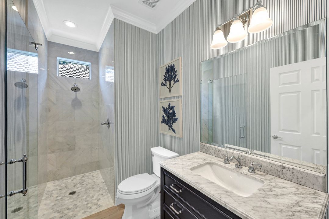 5910 Almaden Dr, Naples, FL 34119