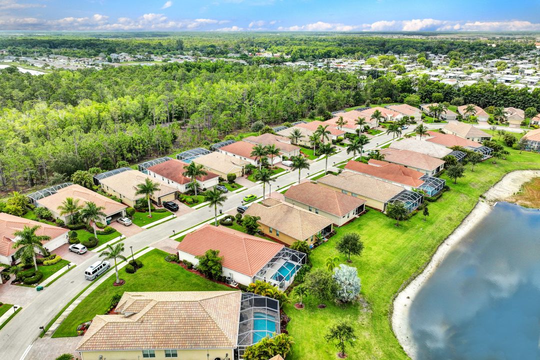 14534 Manchester Dr, Naples, FL 34114