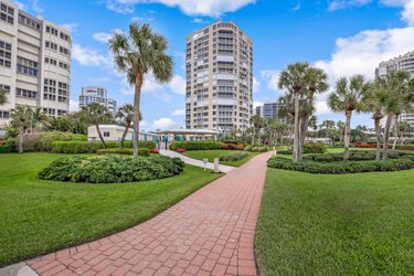 4041 Gulf Shore Blvd N