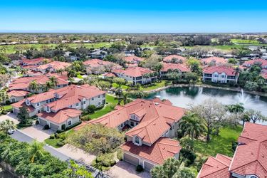 6125 Reserve Cir