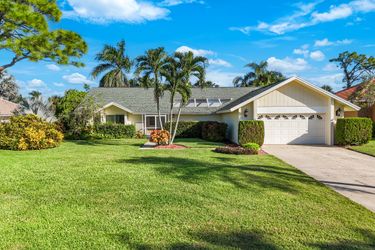 9960 Treasure Cay Ln