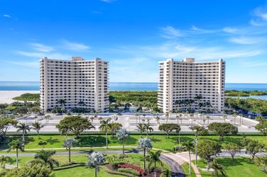 380 Seaview Ct