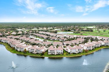 530 Avellino Isles Cir