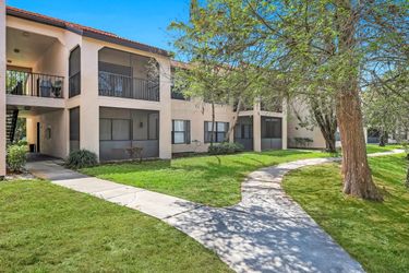2178 Arbour Walk Cir