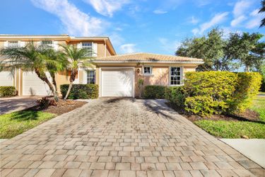 14685 Cranberry Ct