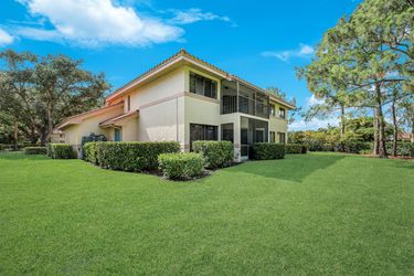 142 Bennington Dr