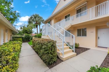 432 Valerie Way
