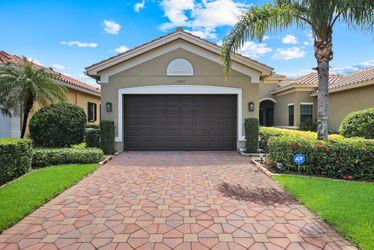 13556 Coronado Dr