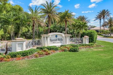 9621 Spanish Moss Way