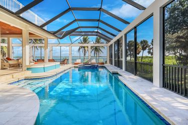 831 Caxambas Dr