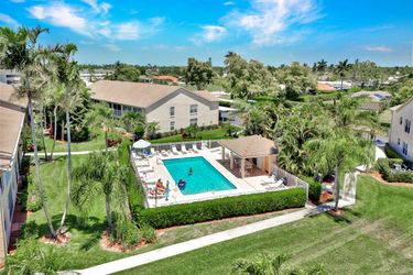 326 Bradstrom Cir # F-204