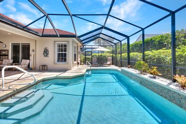 16208 Parque Ln