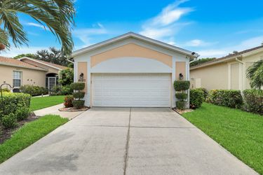 8683 Ibis Cove Cir
