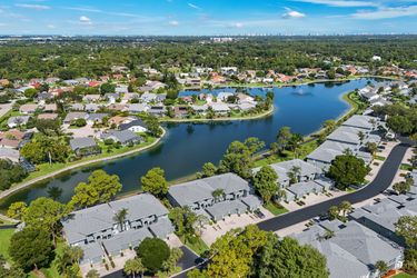 810 New Waterford Dr