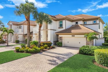 9217 Quartz Ln