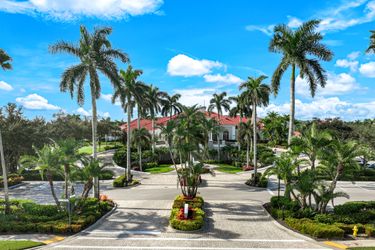 4805 Shinnecock Hills Ct