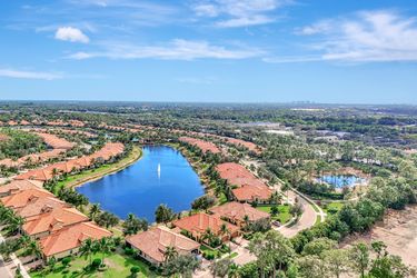 9492 Isla Bella Cir