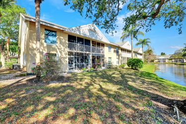 120 Pebble Shores Dr