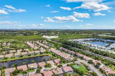 16345 Camden Lakes Cir