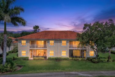 3365 Grand Cypress Dr