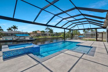 2826 SW 37th Terrace