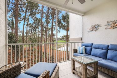 8253 Parkstone Pl
